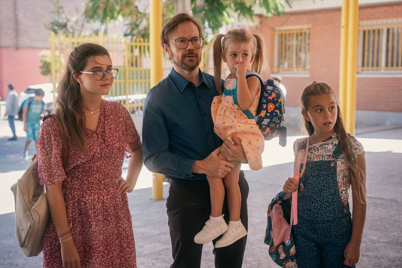 Padre no hay más que uno 4: campanas de boda