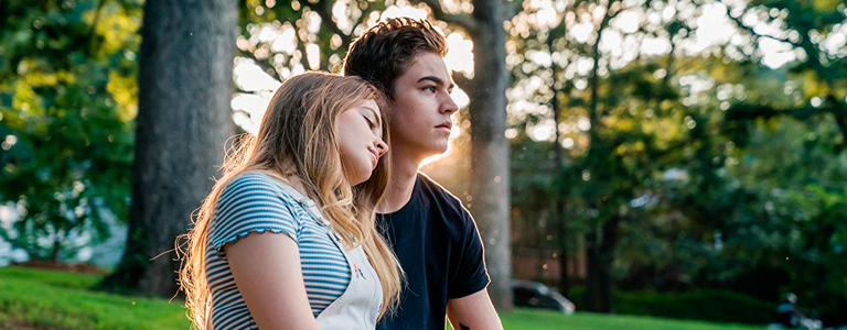 <em>After</em>, una película que maquilla una novela tóxica para los menores